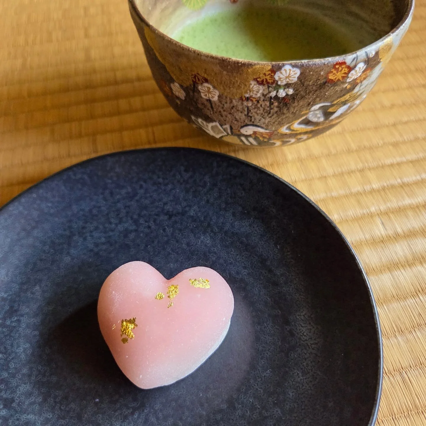 Things are starting to get a little hectic in the run-up to the busy spring season. So much so that Valentine's Day slipped by in the blink of an eye!😮&zwj;💨

Instead of "sweetheart's day"💘🤔, a sweet heart from Oimatsu (老松)😋💝🙌

#waga
