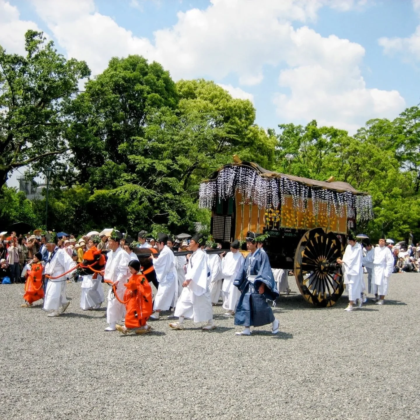 ⛈️🙏🐎THE AOI FESTIVAL🐎🎎🌿

The Aoi Matsuri (葵祭) is one of the oldest festivals in the world.
It dates to the the reign of Emperor Kinmei (欽明天皇 509-71), when a series of crop-destroying storms were attributed to the Kamo deities (賀茂の神), angry at th