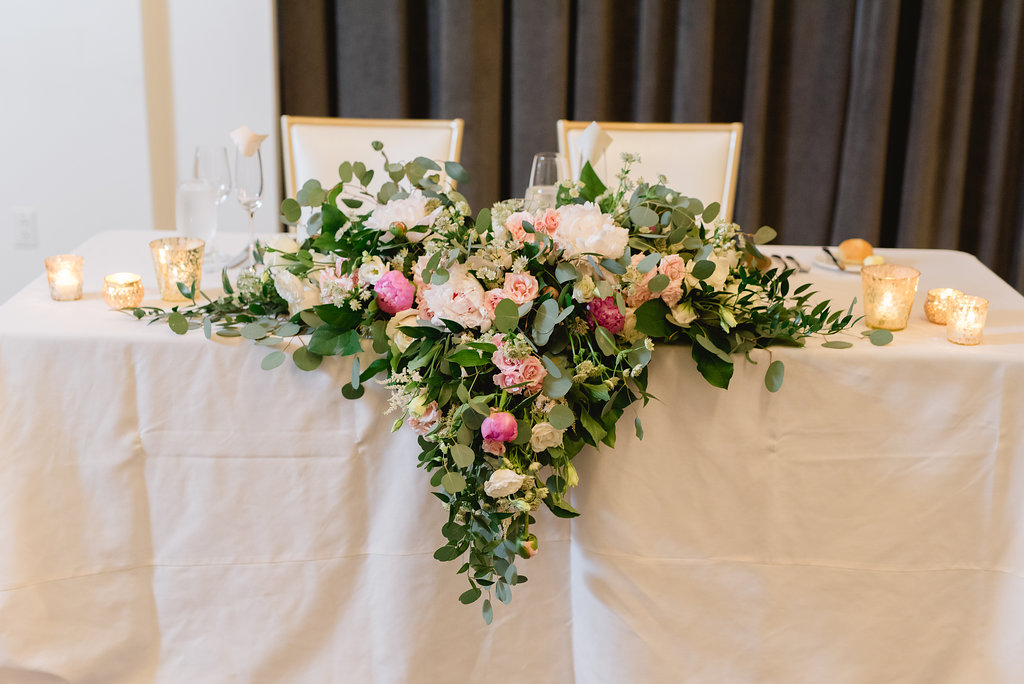 Heather Matt Hotel Monaco Pittsburgh Wedding With Modern Classic Style