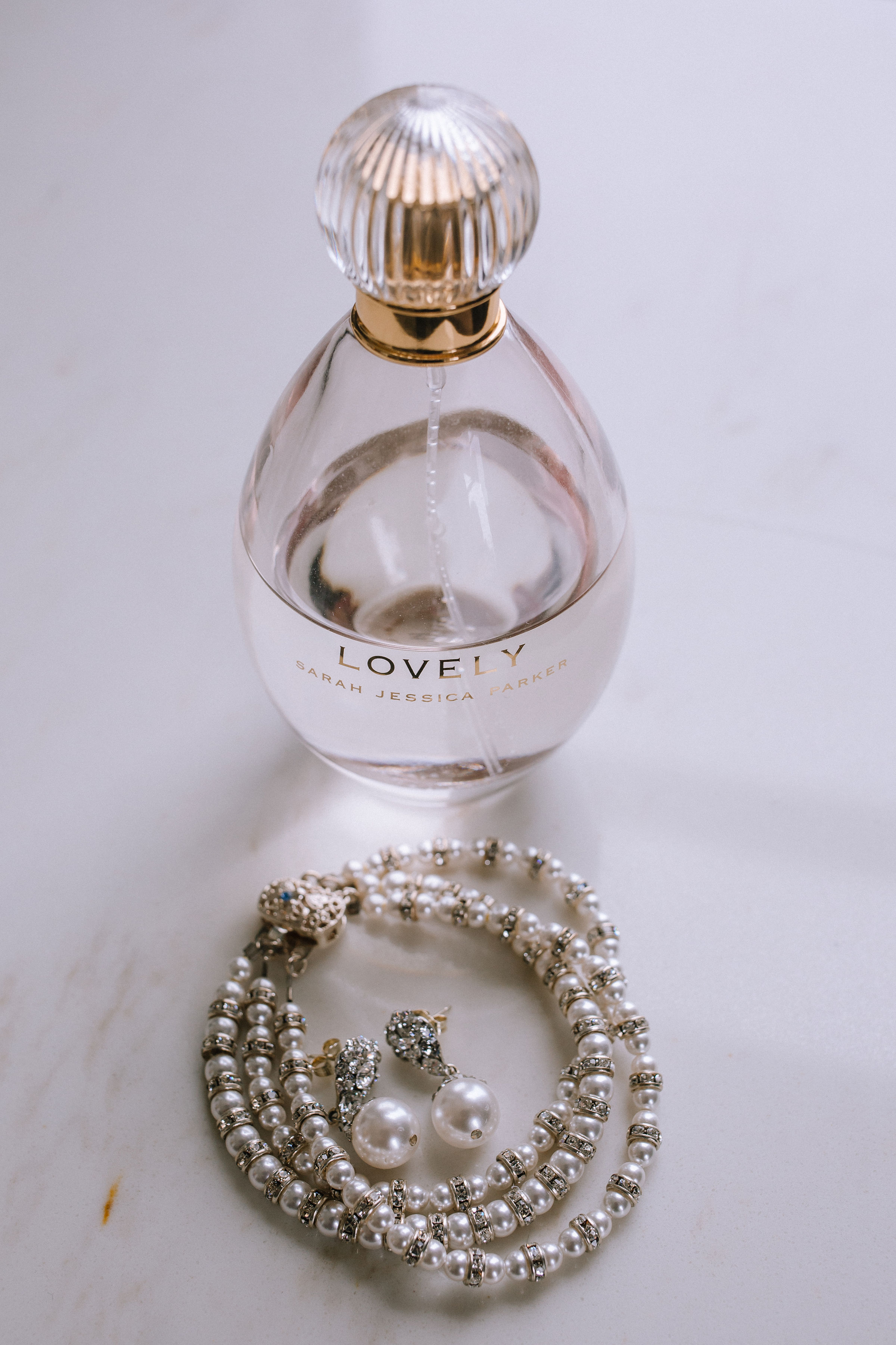Wedding jewelry and bridal accessories for Pittsburgh wedding at Studio Slate planned by Exhale Events. Find more wedding inspiration at exhale-events.com!