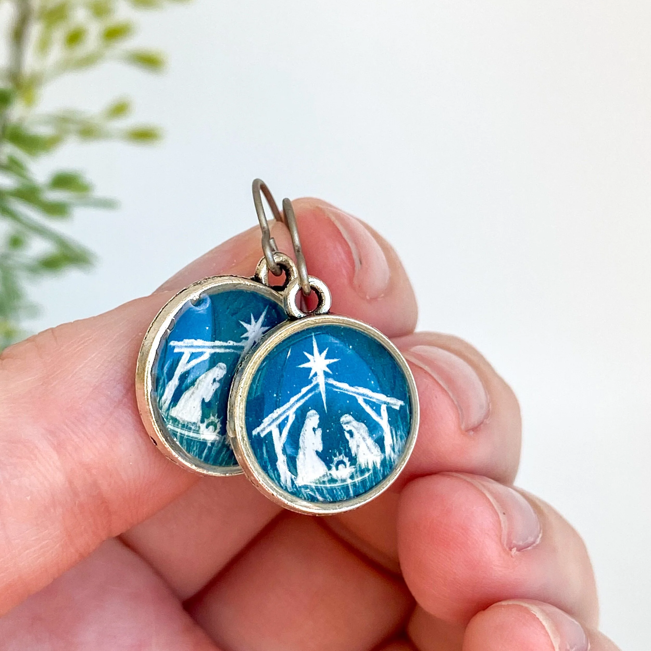 CEEE3451-6FF4-49BE-9BBB-F63FB7DECB35