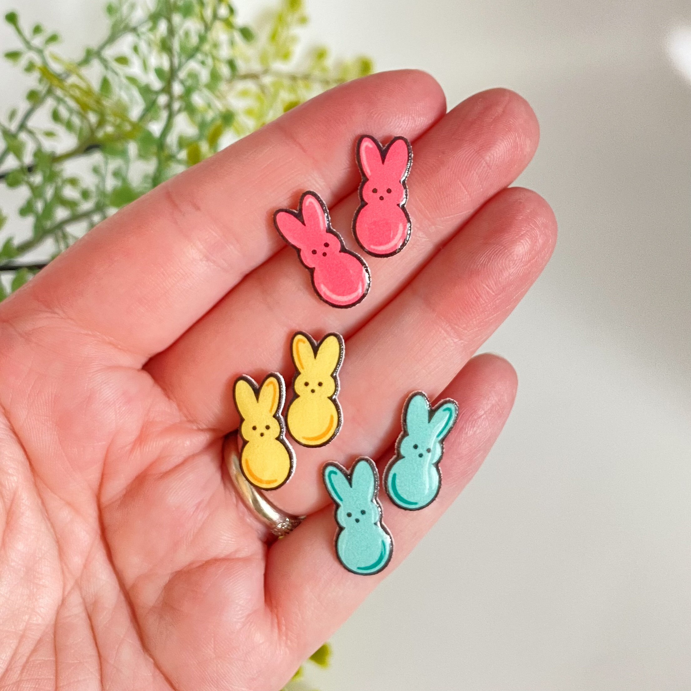 C4E4578B-B789-4EF1-BCDC-FD969D5DE18E