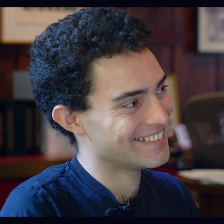 Sammy Sussman talks with Lara