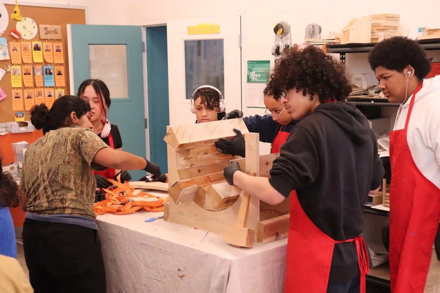 Take a look at some highlights from our Designers' first assembly session 🪵 

Our students split into two teams: one focused on glue application, while the other used their custom-built jigs to hold each stool securely in place during assembly. Afte