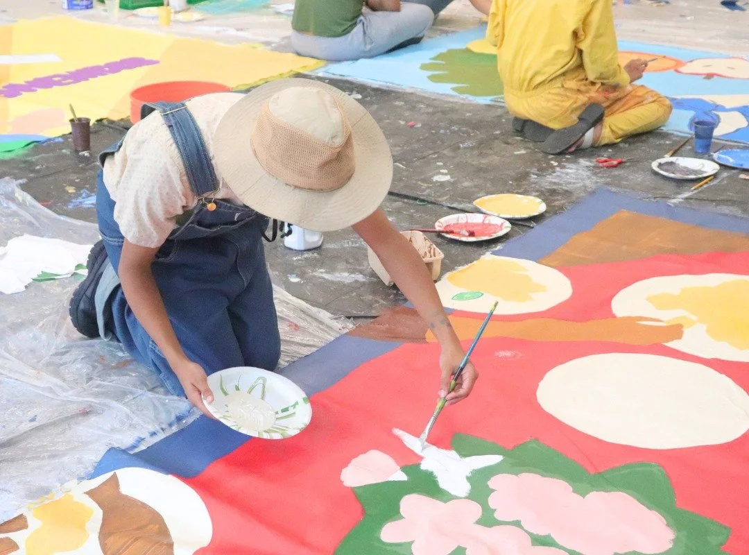 Our Creative Change interns are putting the final touches on their vibrant murals for @peteandandys and outreach materials for @georgewileycenter this week ✨🎨

We are so proud of their hard work and dedication over these past six weeks -- take a loo