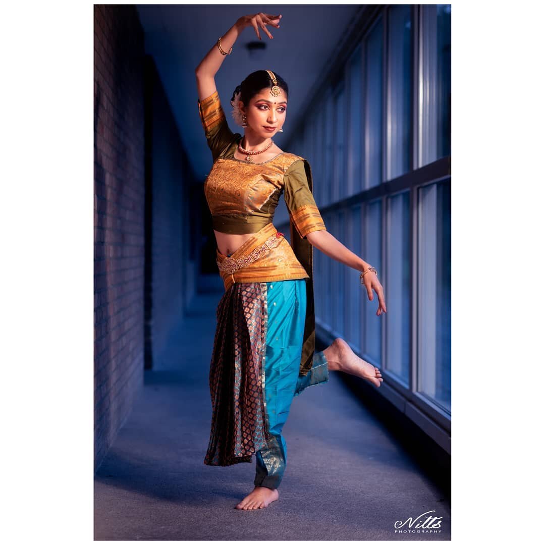 Parijat (@soul_feet_dance) is a trained Bharatnatyam dancer from India who is now studying &quot;Performing Arts&quot; in Tilburg university. We had been planning a session since February however due to Covid it continued to get postponed and finally