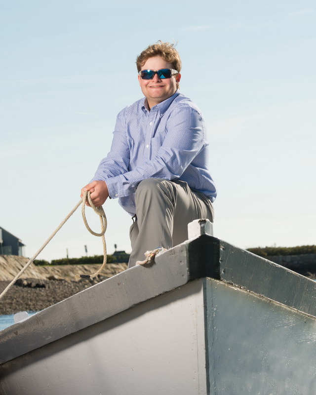 senior portrait on the beach 16.jpg