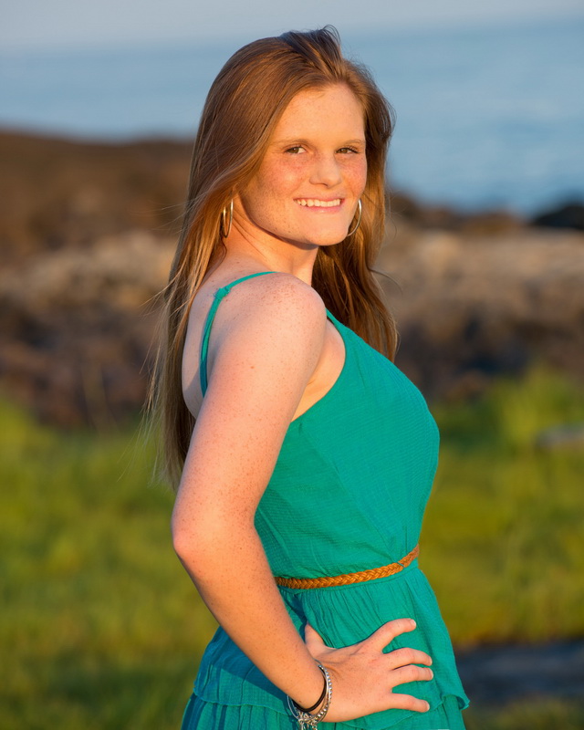 senior portrait on the beach 25.jpg