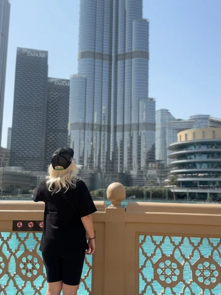 After 10 years&hellip;IT&rsquo;S DU-BYE for now 🫡💙

Amazing memories, amazing friends, amazing radio-making. What a gorgeous 10 years in the UAE ❤️🇦🇪 I truly lived my dreams out to the MAX!

I had a feeling it was time to go. Handing in my resign