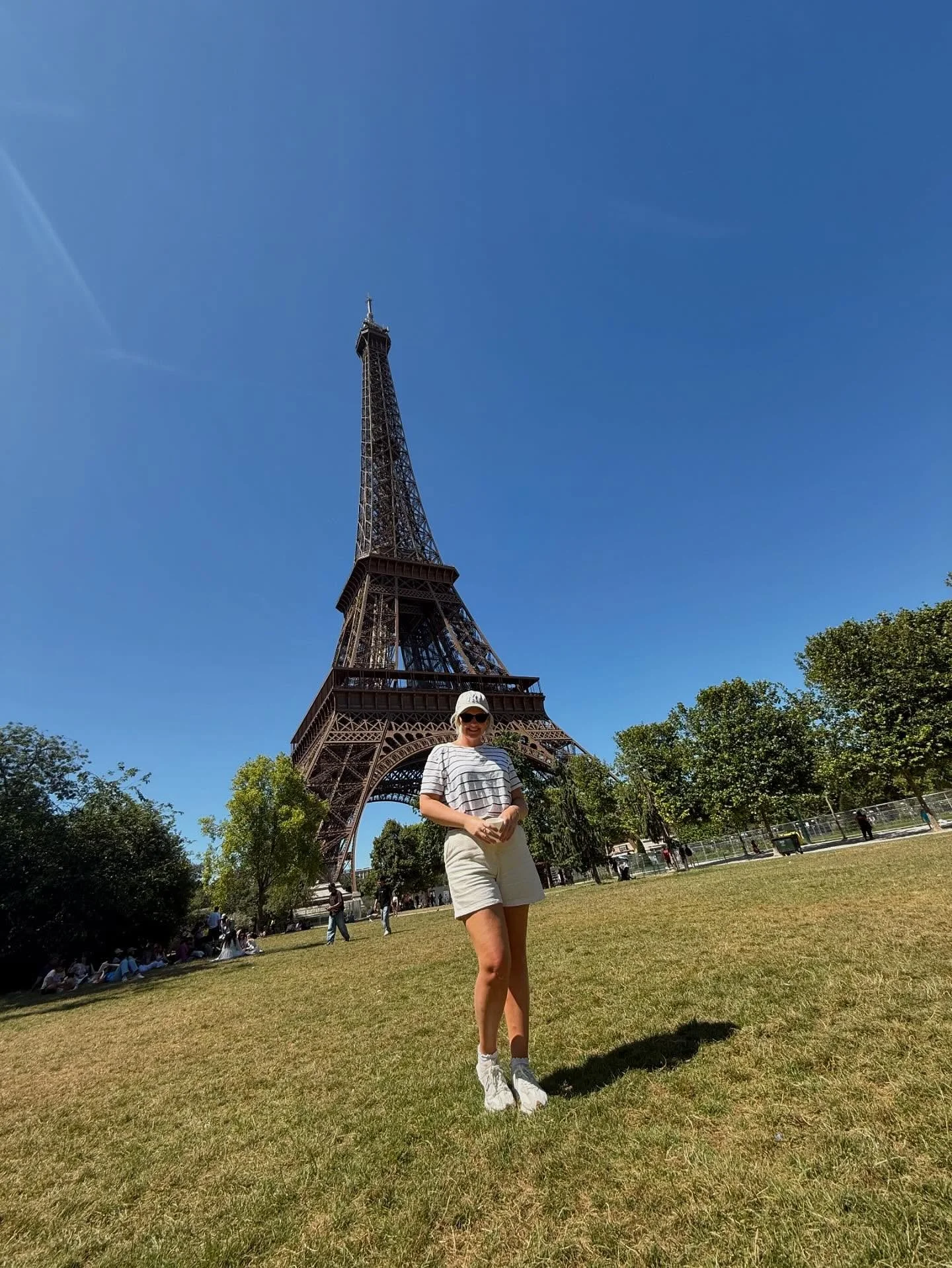 Paris was a blast. I had steak and fries on a baguette and that combo is a French dream come true. 🇫🇷❤️