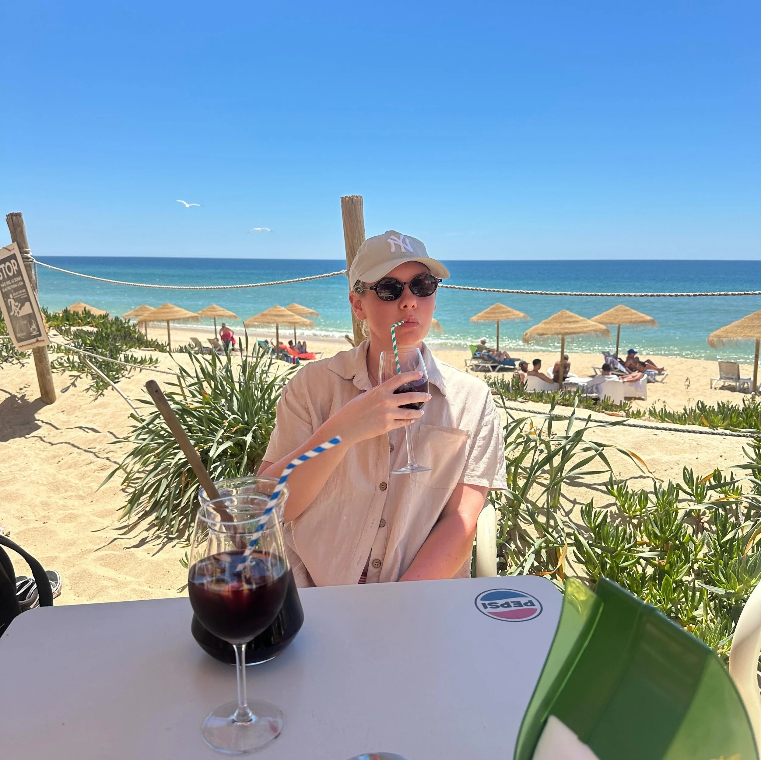 A quick little trip to Faro 🇵🇹✈️ if you&rsquo;re looking for a cheap little break with great food, great people and the best beaches in the world (new winner is Portugal for me, and I have beached in the past, let me tell you&hellip;. 🏆) Flights w
