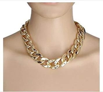 chunky chain necklace.jpg