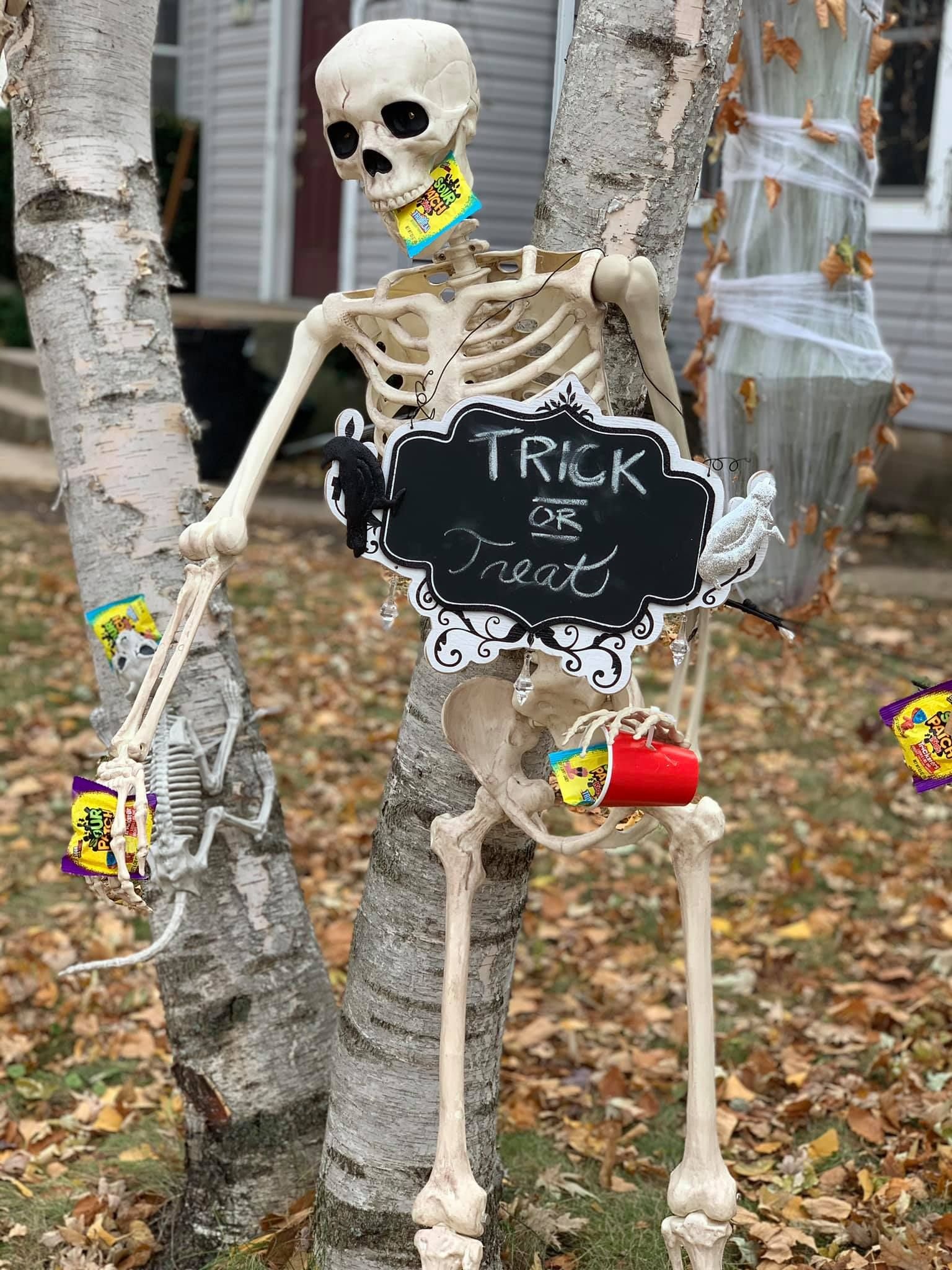 Contactless trick or treat