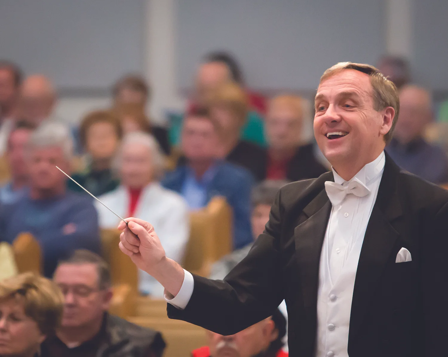 Dr.. Richard Fischer, conductor