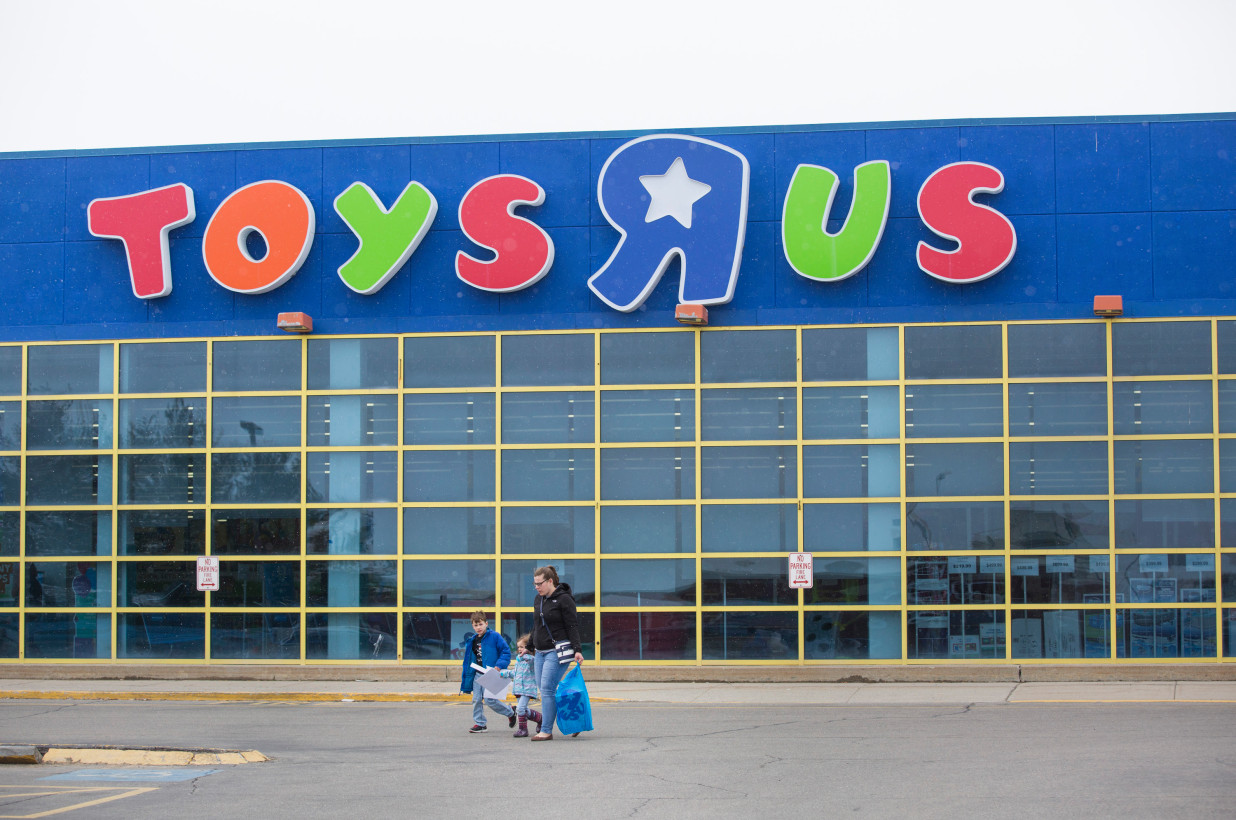 former-toys-r-us-execs-are-planning-a-potential-comeback.jpg