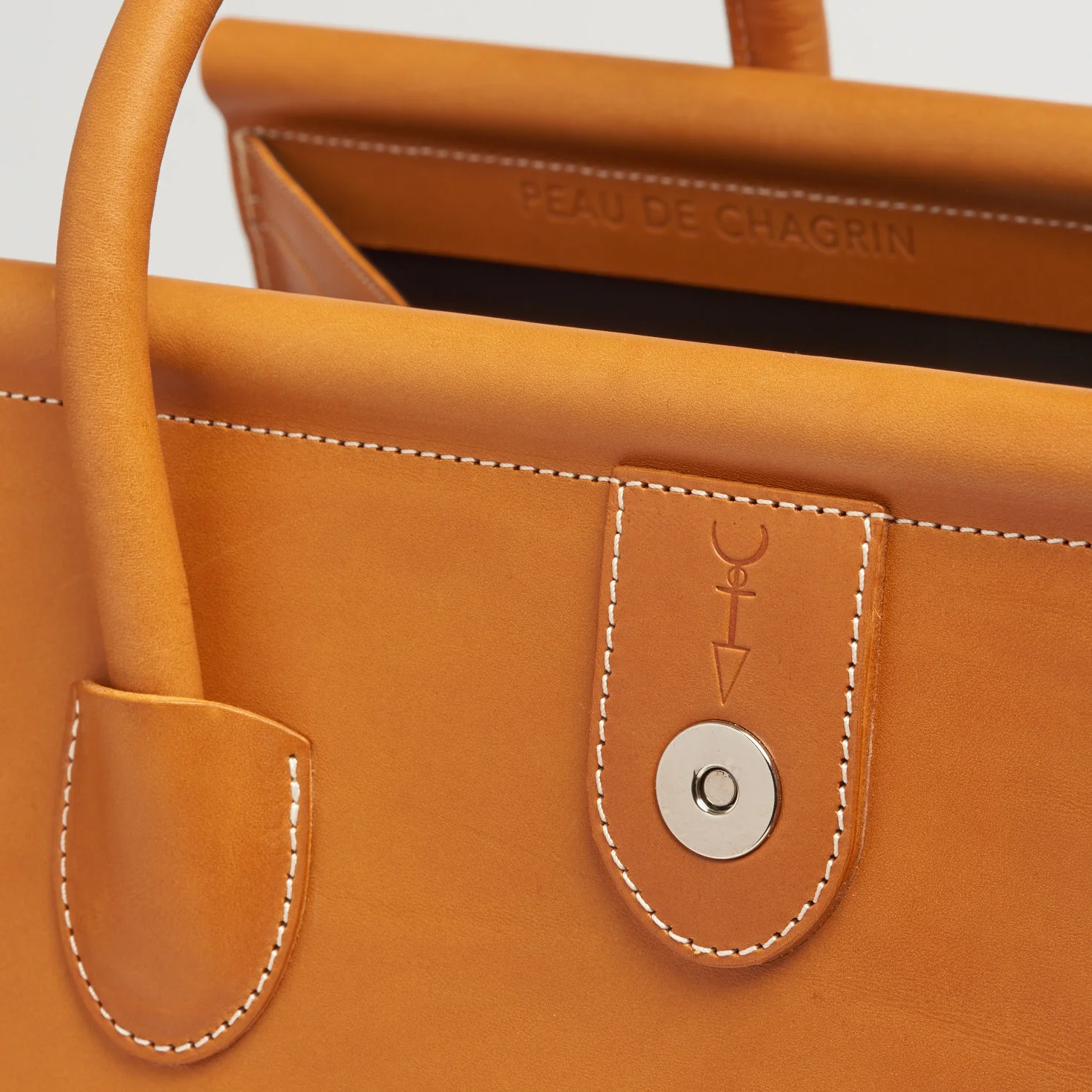 peau-de-chagrin-tan-leather-bag-the-garnered-.13.jpg