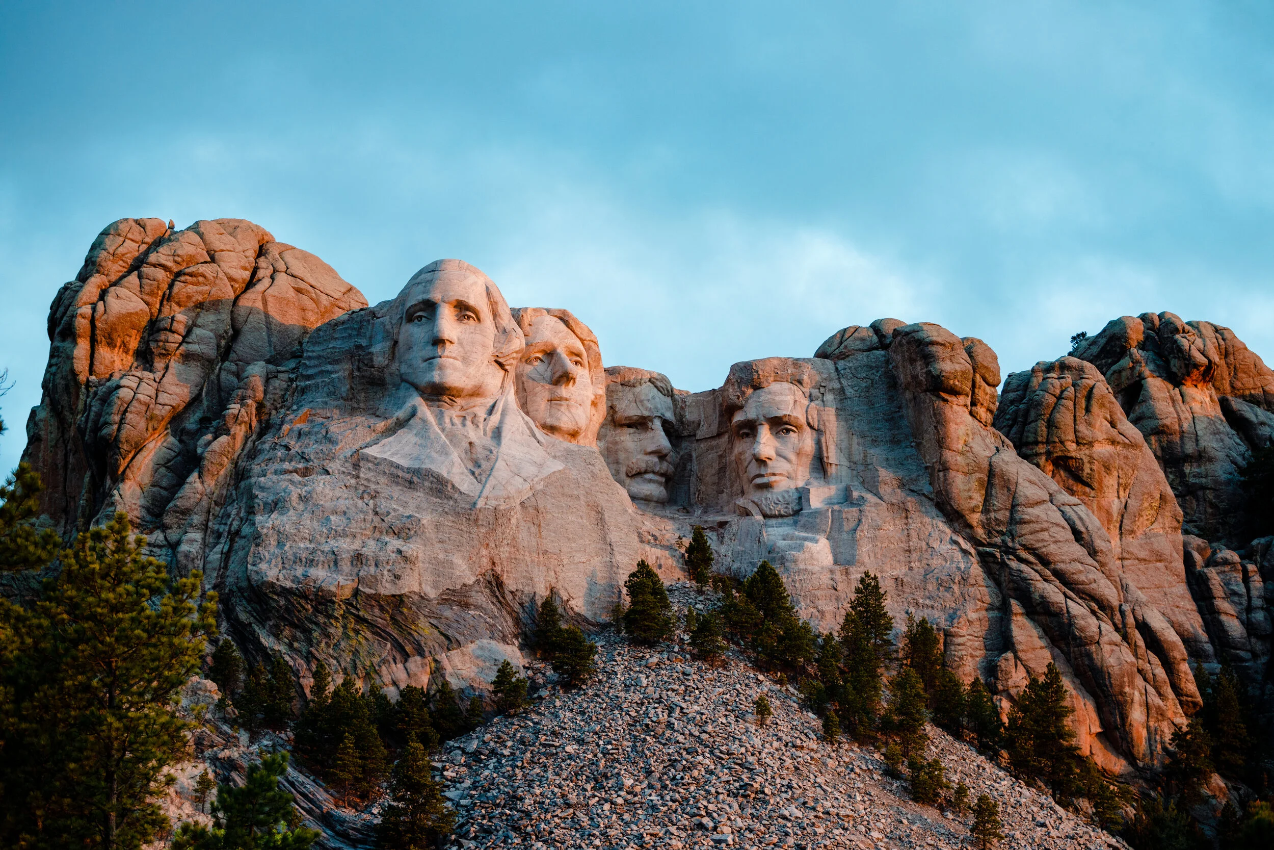 Mount Rushmore Sunrise.jpg