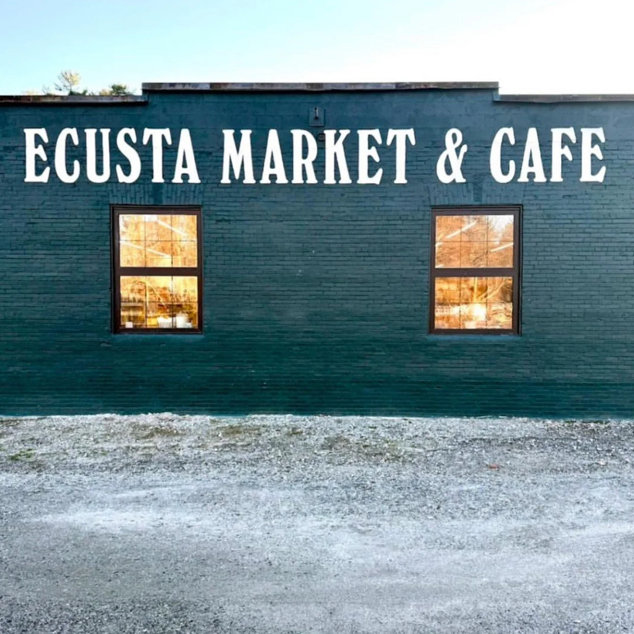 After 2PM on Thursdays, you can find our bread over at Ecusta Market &amp; Caf&eacute;.

Look for:
&ndash; Pain au Levain
&ndash; Organic 7 Grain

Grab a loaf, enjoy the market, and maybe even stick around for lunch at the caf&eacute;&mdash;they&rsqu