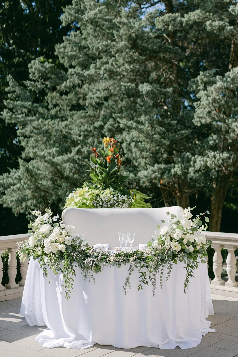 Laurel Hall Sweetheart Table.webp