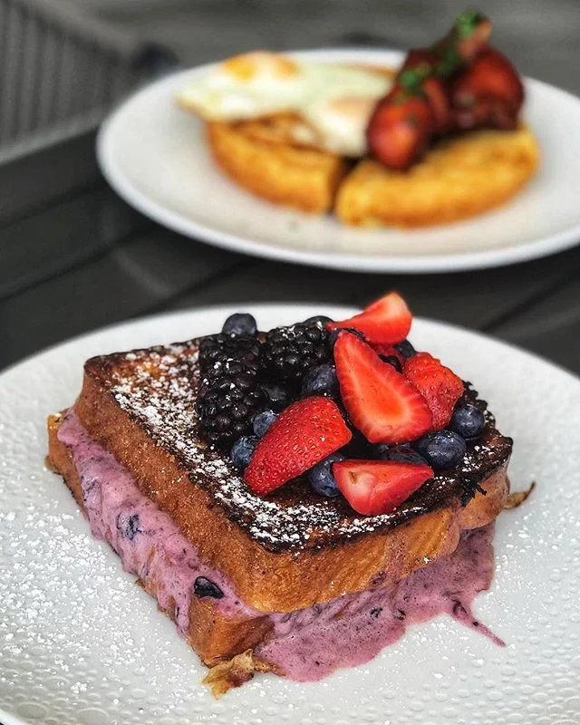 french toast |🍓| whipped mascarpone, fresh berries | new bottomless brunch @terramarefl | #themiamimenu #terramarefl