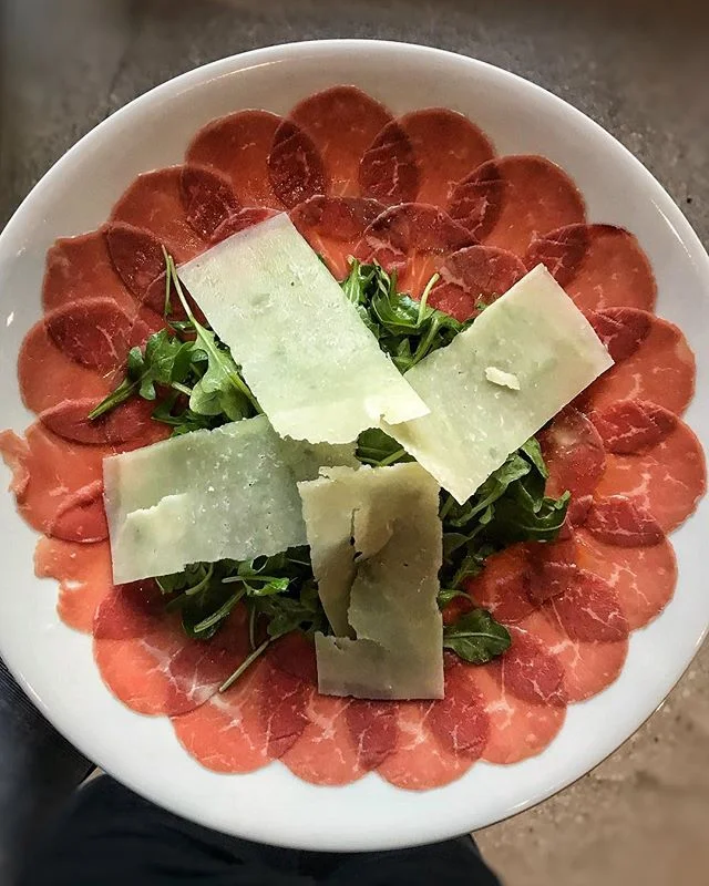 carpaccio di manzo |🥩| beef tenderloin, arugula, parmesan | #themiamimenu #setteosteria