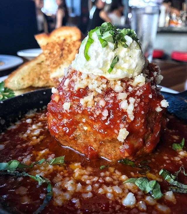 angry meatball |🍅| wagyu, spicy tomato, ricotta | #themiamimenu #docbsfreshkitchen