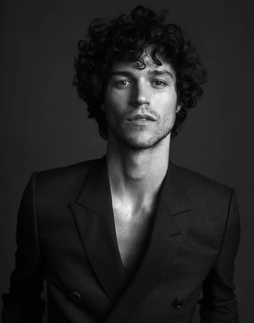 Miles+McMillan_DAILYFRONTROW_Fashion_Media_Awards_2016_42638+FINAL+BW+FLAT.jpg
