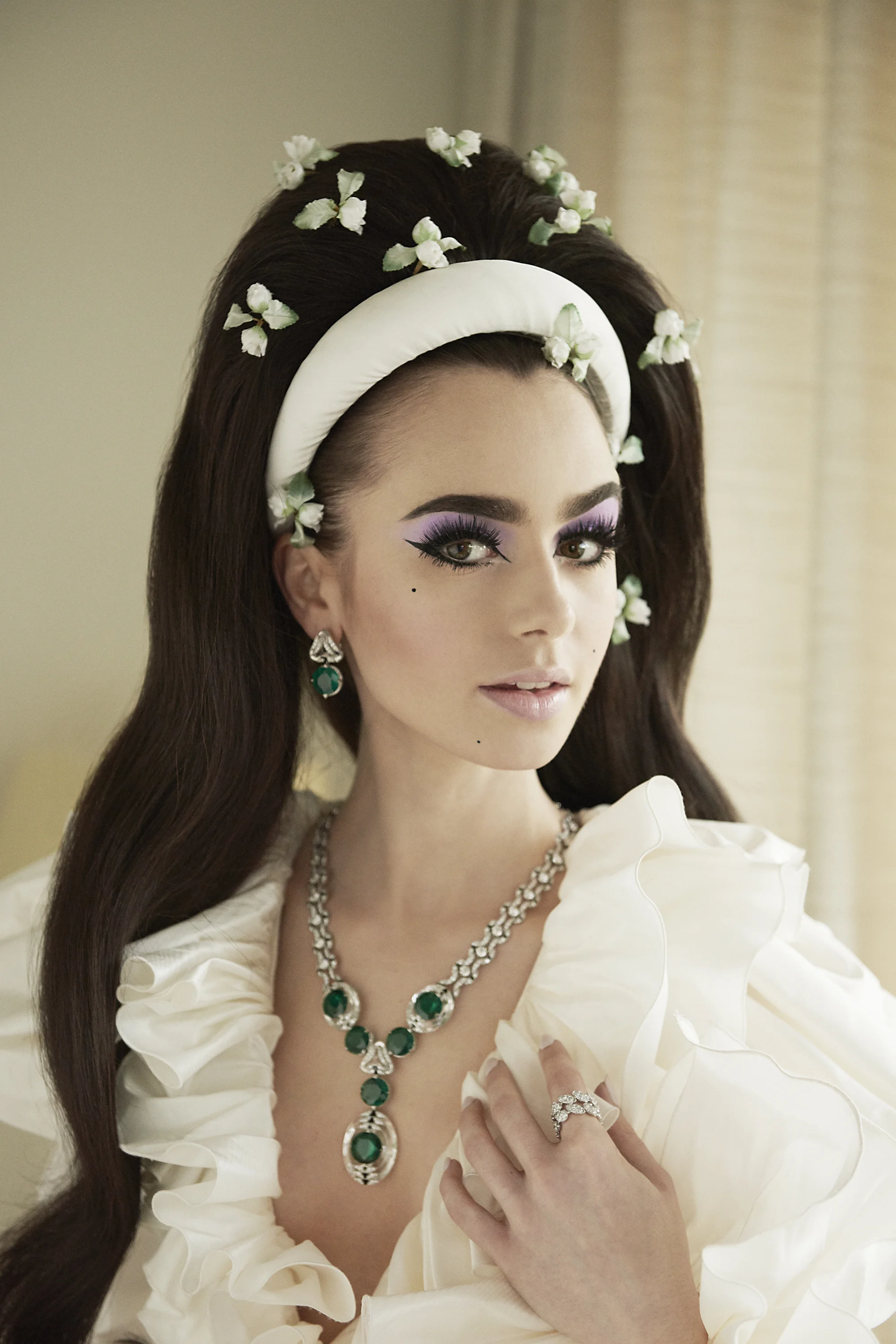 Lily_Collins_METGALA_2019_UA18111 FINAL web.jpg
