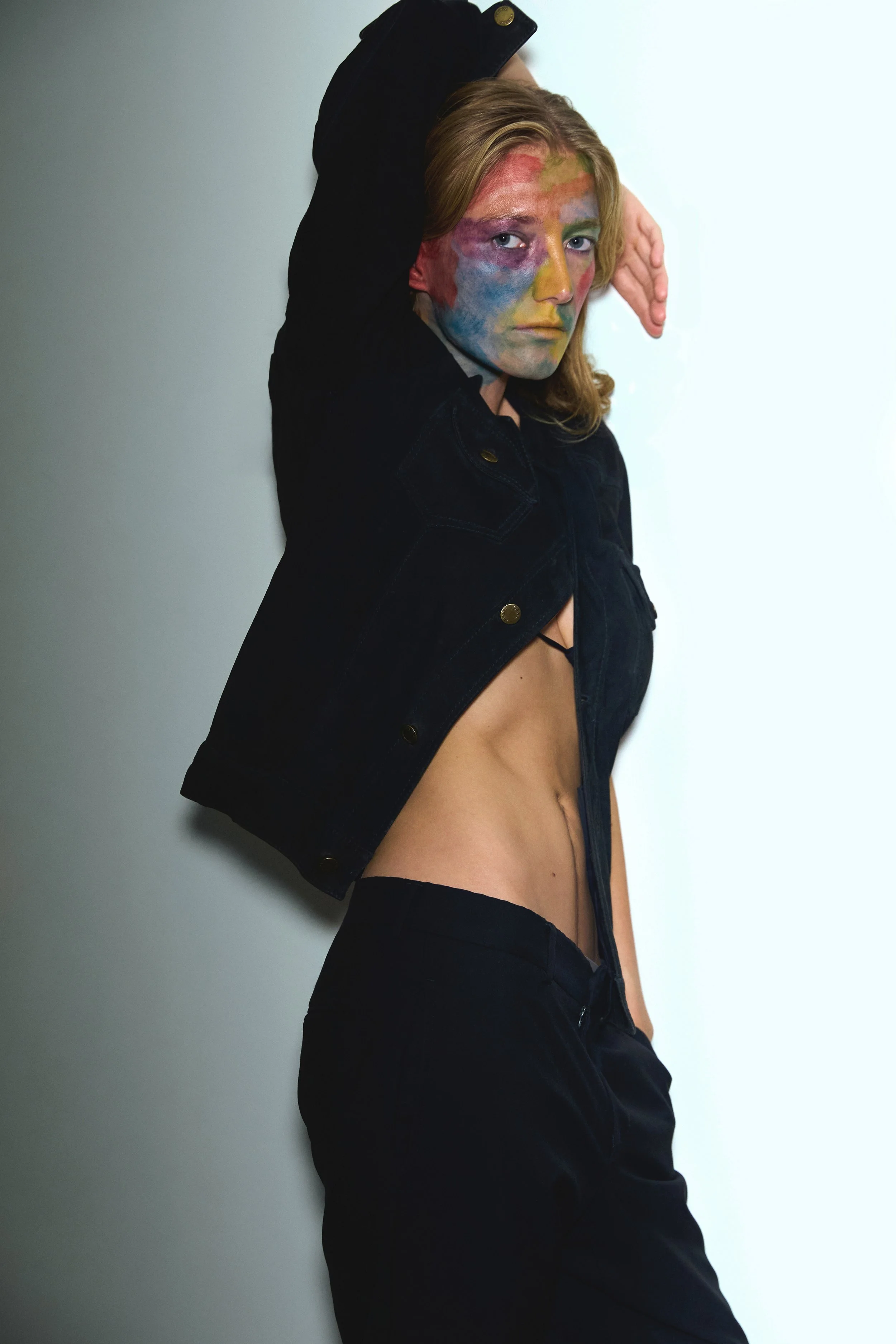 251124_louschoof_sylvecolless_10_3006_retouched bluer copy.jpg