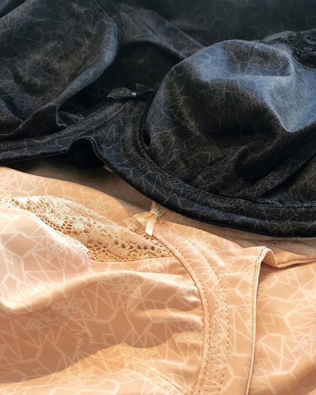 Experience the Kim by @elomilingerie up close and personal and place your pre-order TODAY! You can join us and Elomi fit specialists today until 5pm where you'll also have a chance to check out Elomi styles we don't currently carry!  We love the mode