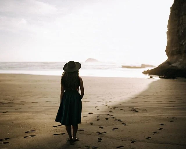 &quot;The best way to pay for a lovely moment is to enjoy it.&quot; ― Richard Bach