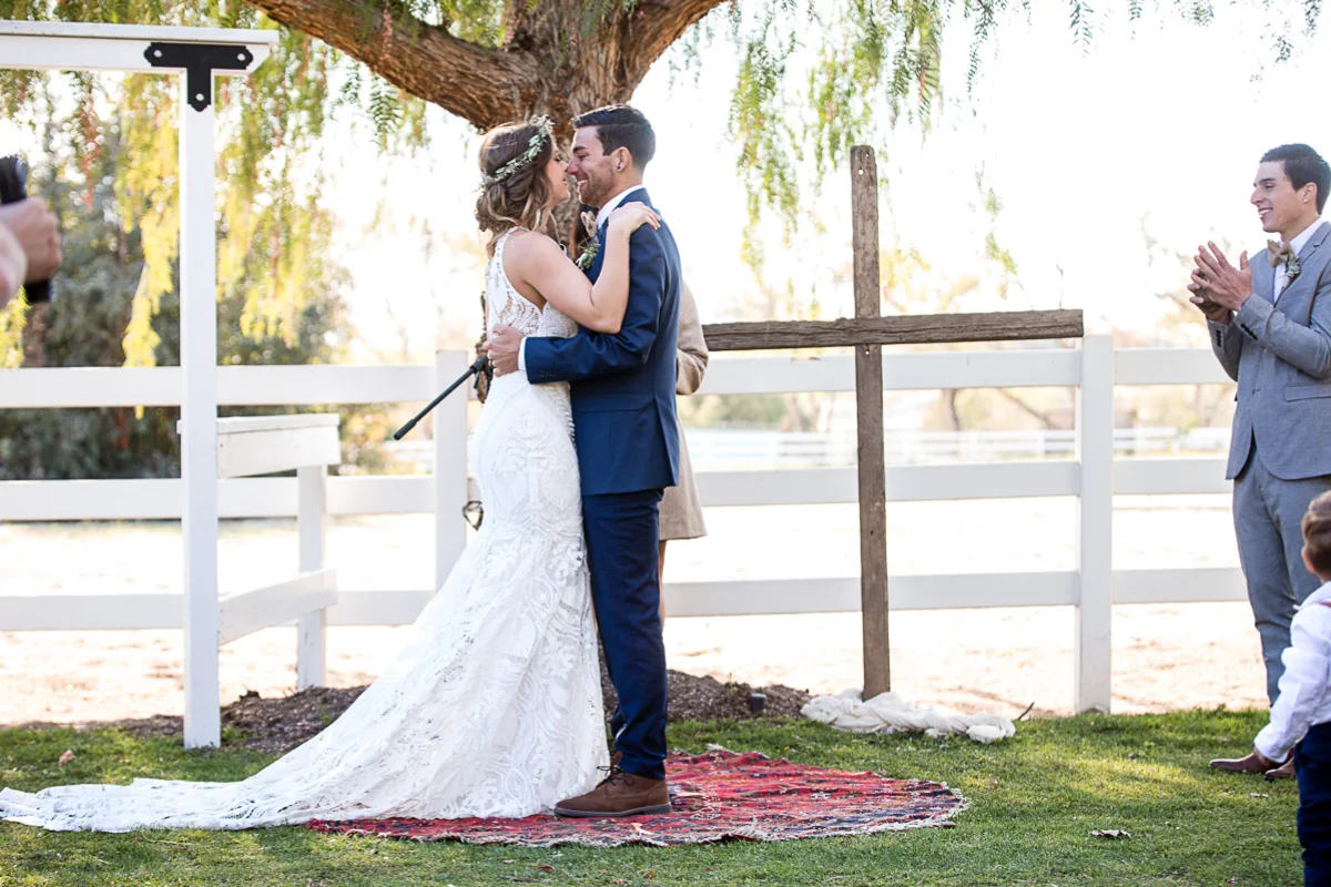 Cottonwood-Farms-Wedding-Photography-First-Kiss.jpg
