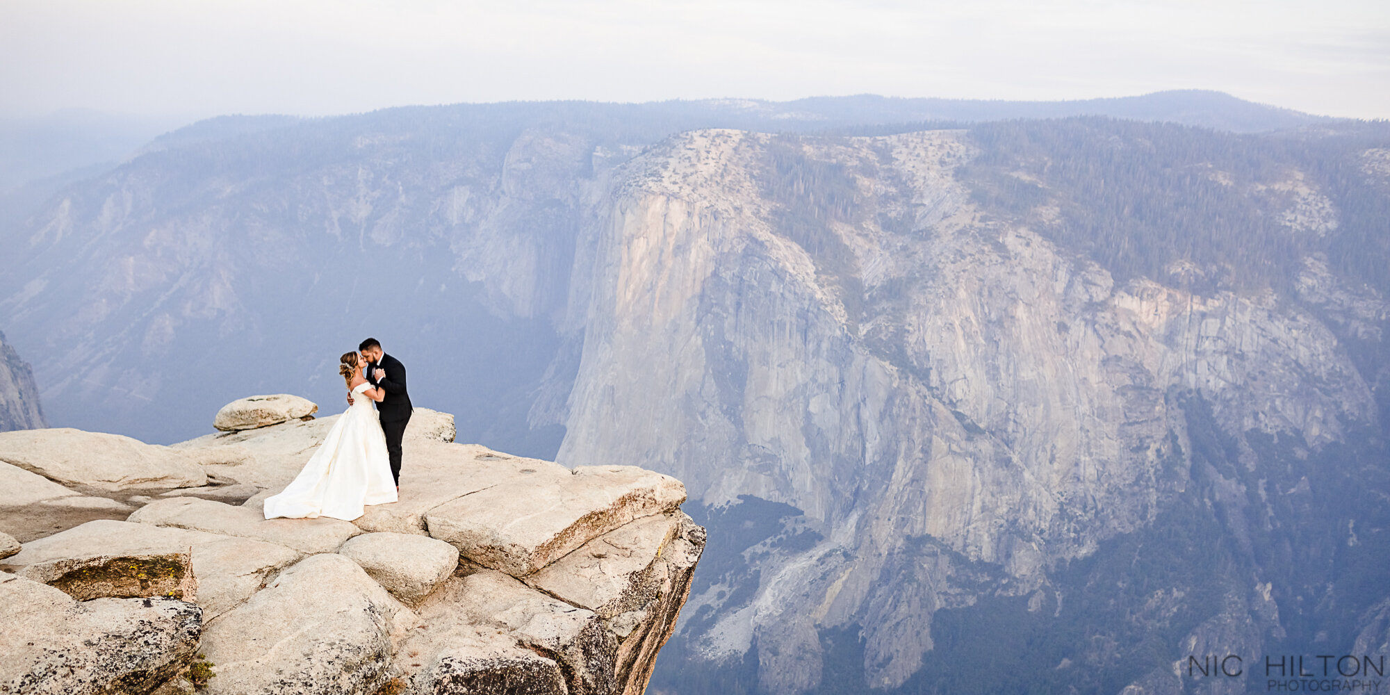 Taft-Point-Yosemite-Sunrise-Wedding.jpg
