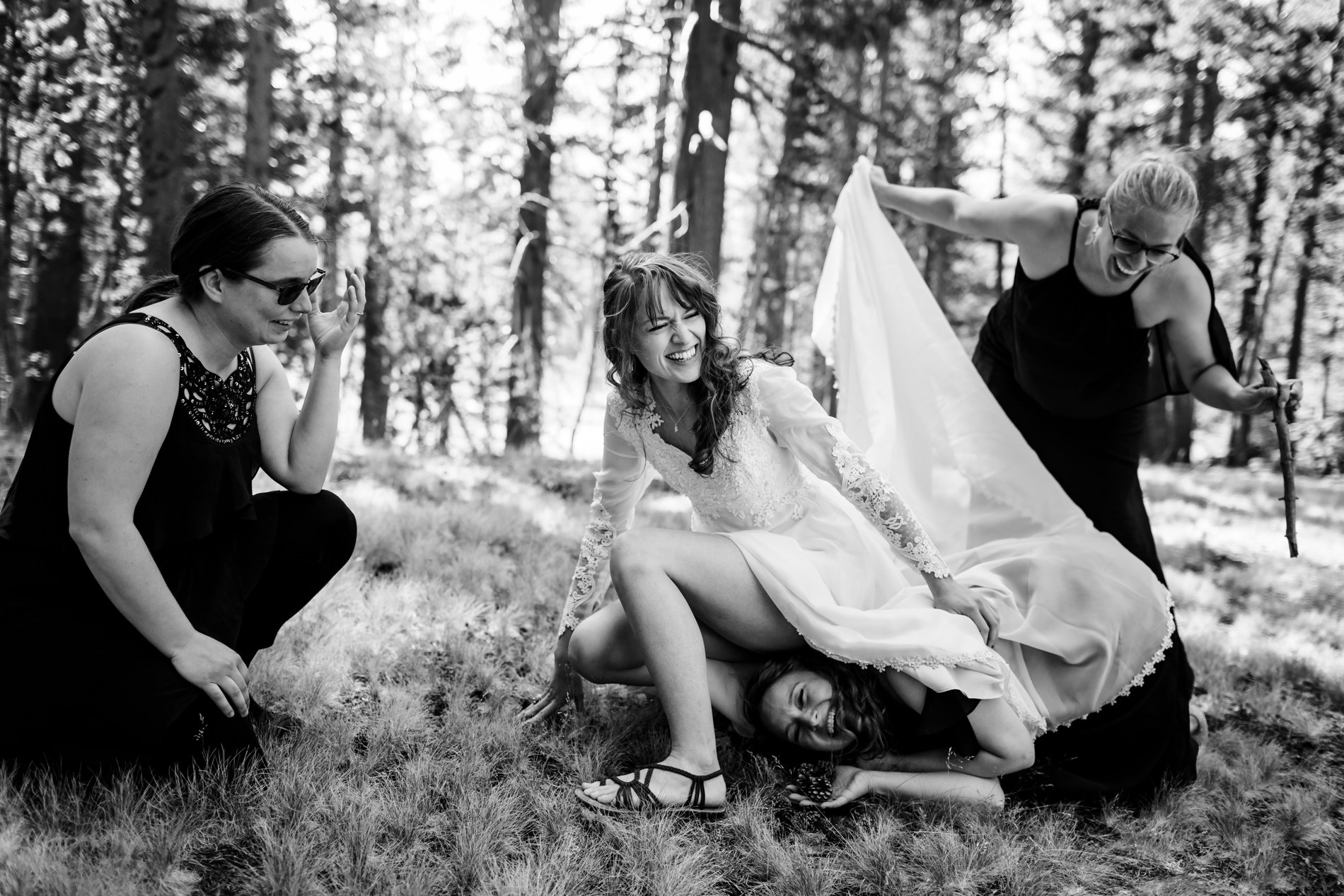 Yosemite-wedding-party.jpg