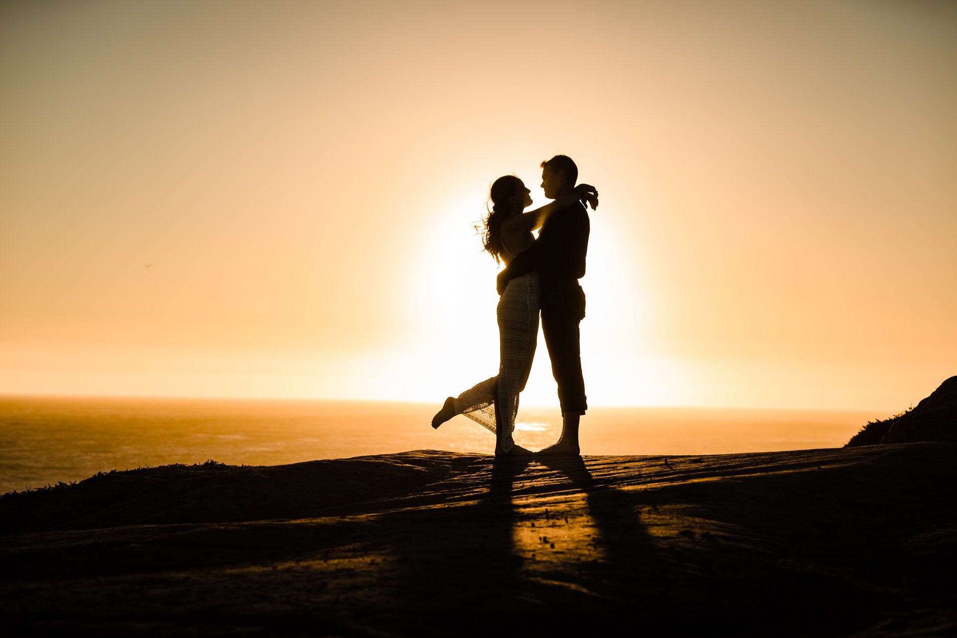 Leo-carillo-Sunset-Engagement.jpg