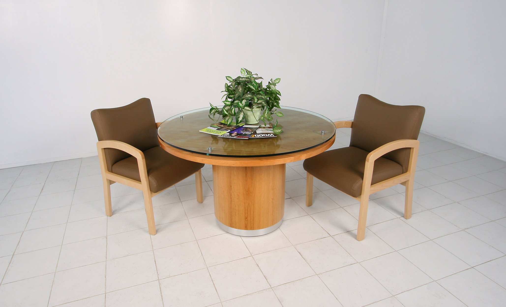 Vue table w FCF11 chairs.jpg