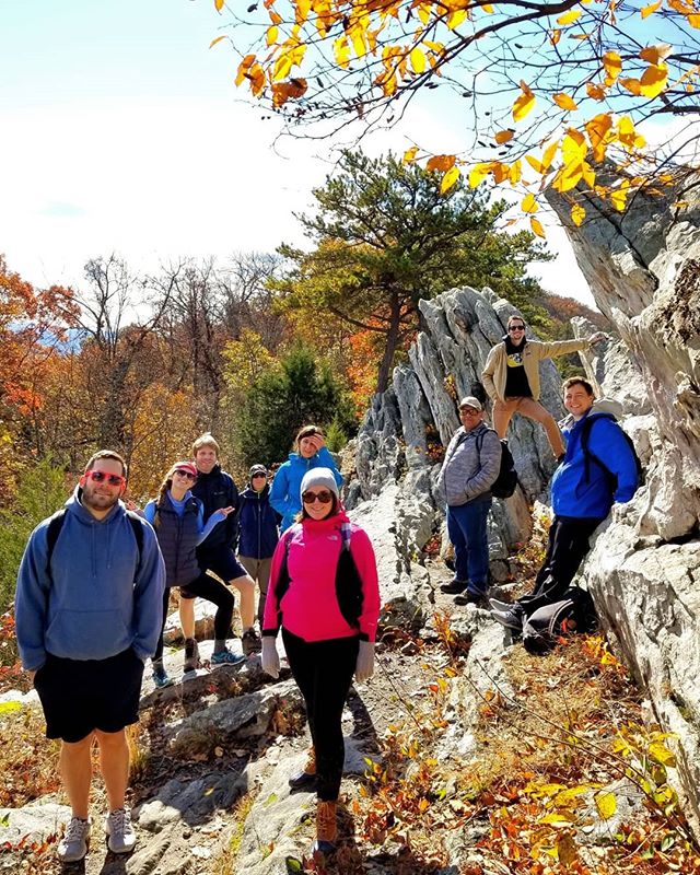 Saturday's hike was a perfect reminder of why fall is our favorite season. The colors were brilliant on our Buzzard Rock adventure. Join us for two more hikes before the colors fade! #trailsandalesdc #hikelocaldrinklocal #buzzardrocknorth #virginiabe