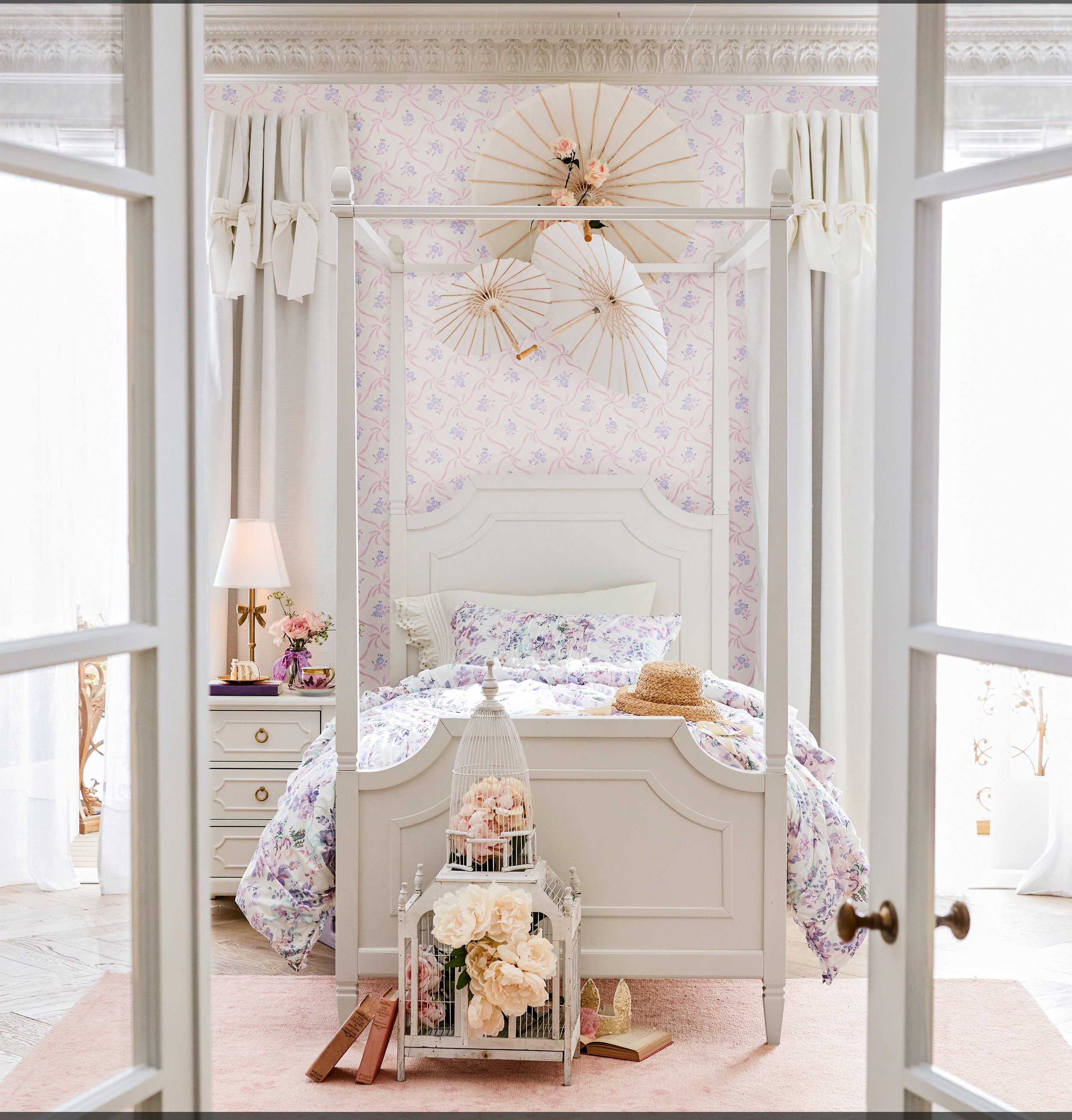 SG23sp35_PK_LSF_AvaTwinCanopyBed_V2_0686X_crop.jpg