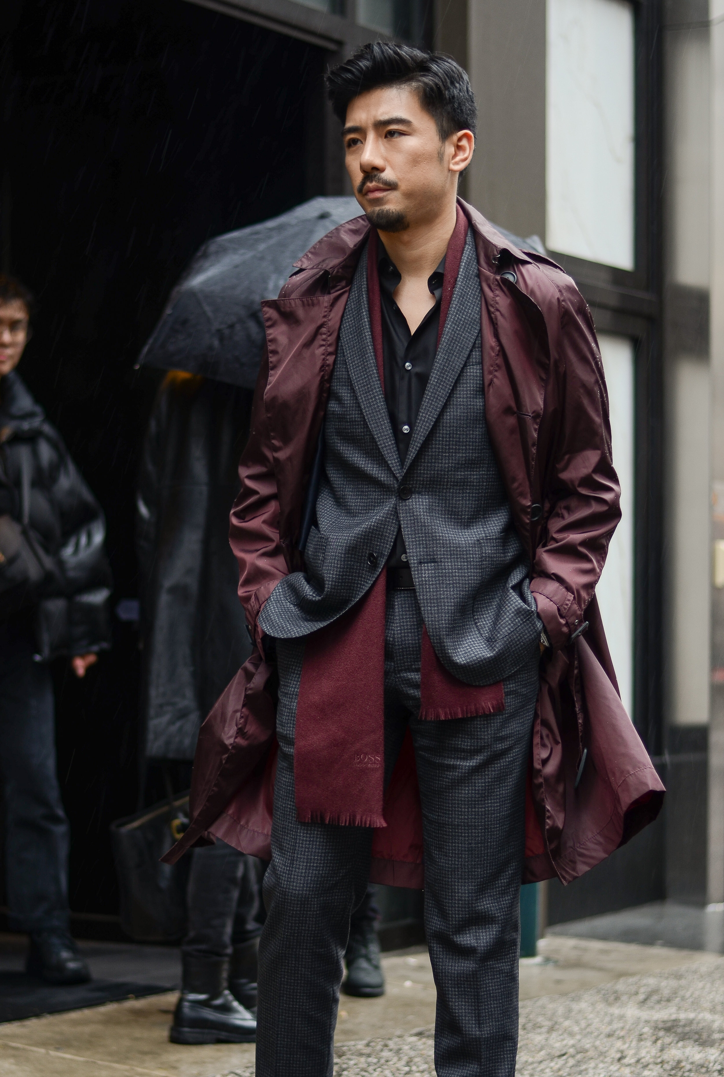 He is far beyond clothes, reaching the essence of confidence. 