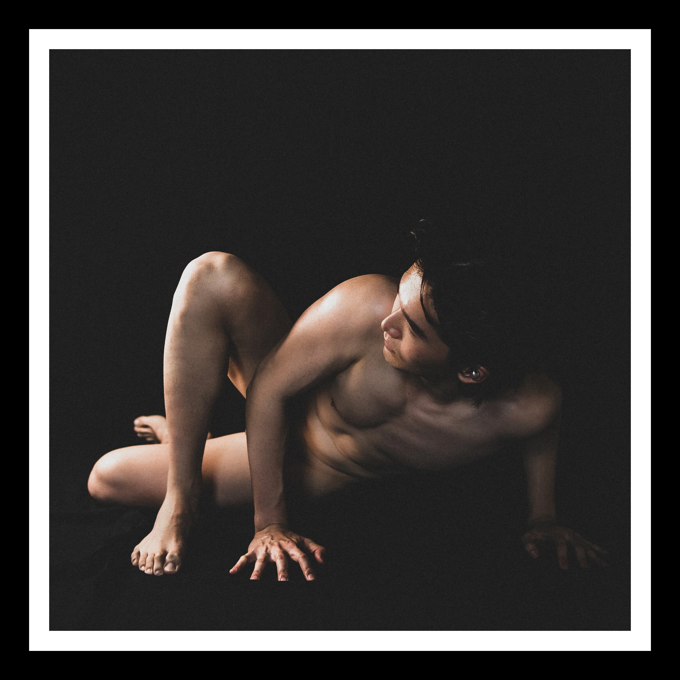  Story written by the model, Han Zheng  “I think my body is ugly. Growing up feminine, my body was an easy target for proving the triumph of masculine hostility by constantly being shoved into toilets or punched and scratched until it was covered in 