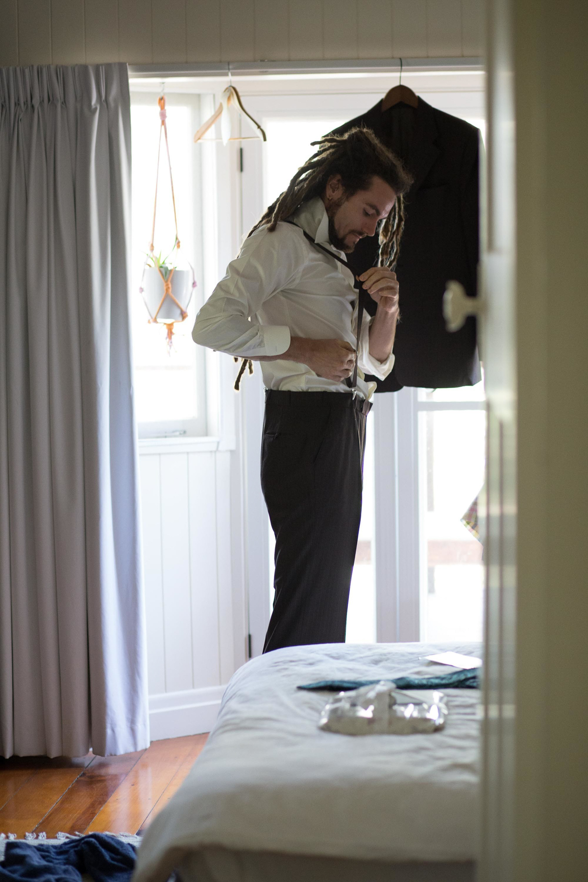 1 Groom prep-104.jpg