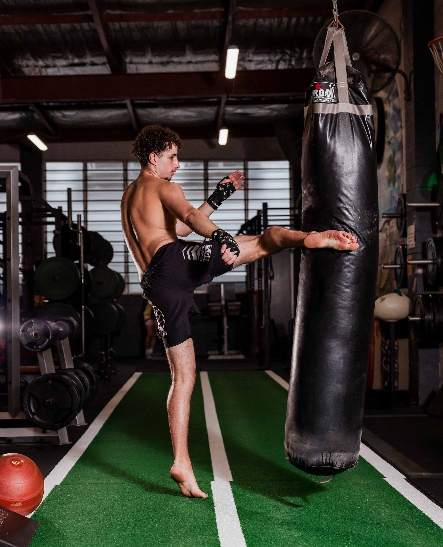 Who Should Book a Photoshoot? ⁠💪📸⁠
⁠
Our clients include individuals and groups of all ages who have embarked on a health and wellness journey. ⁠
⁠
This includes fitness enthusiasts, those with body transformations or weight loss journeys, bodybuil