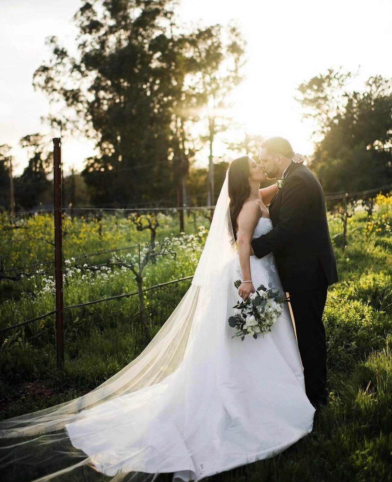 A black-tie affair, where timeless style meets modern elegance. A very special night to remember!

Photographer @evteevaalena 
Planner @stratfordpearl
Venue @buenavistawines 
HMUA company @contourbridal @daejahvuartistry_ @bridal_bylaura @muamisslisa