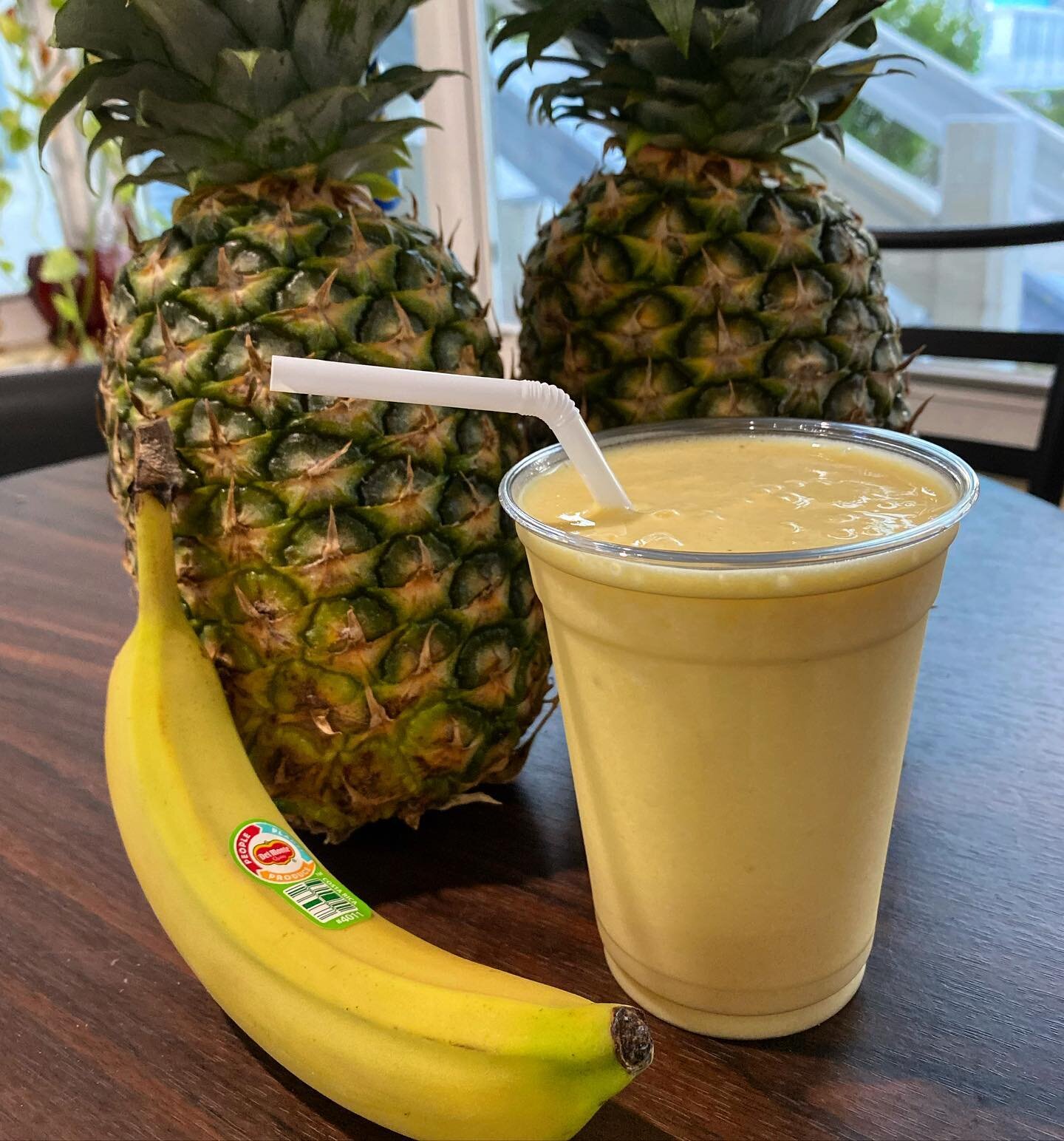 Tropical Sunrise Smoothie! Made with pineapple, banana, mango, honey, orange juice and a little bit of milk&hellip;Yum!!!🥭🍍🍌
.
.
.
#atthemarket #northbeachvillage #northbeachvillageresort #nbv #villagelife #fortlauderdale #fortlauderdalebeach #for