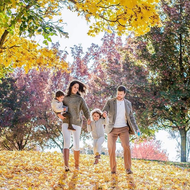 Dear Fall, you have been so good to us this year!  The colors have been spectacular and gave us the perfect setting for this gorgeous family session!  Love love love Rosie and Bryan and their kiddos!! #fall #fallcolors #autumn #autumnvibes #fallfashi