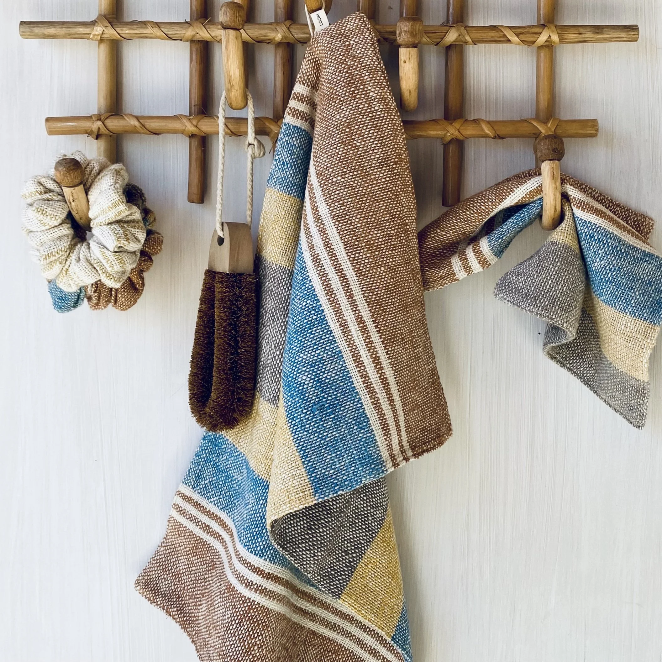 Vintage style bathroom towels.jpg