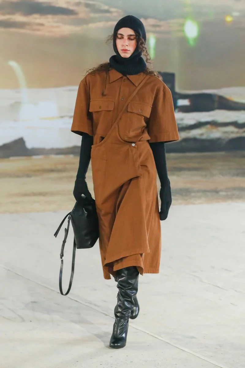 FW22_Lemaire_Look_51_23660a8d-f002-4fd0-a78d-1af412508796_800x.jpg