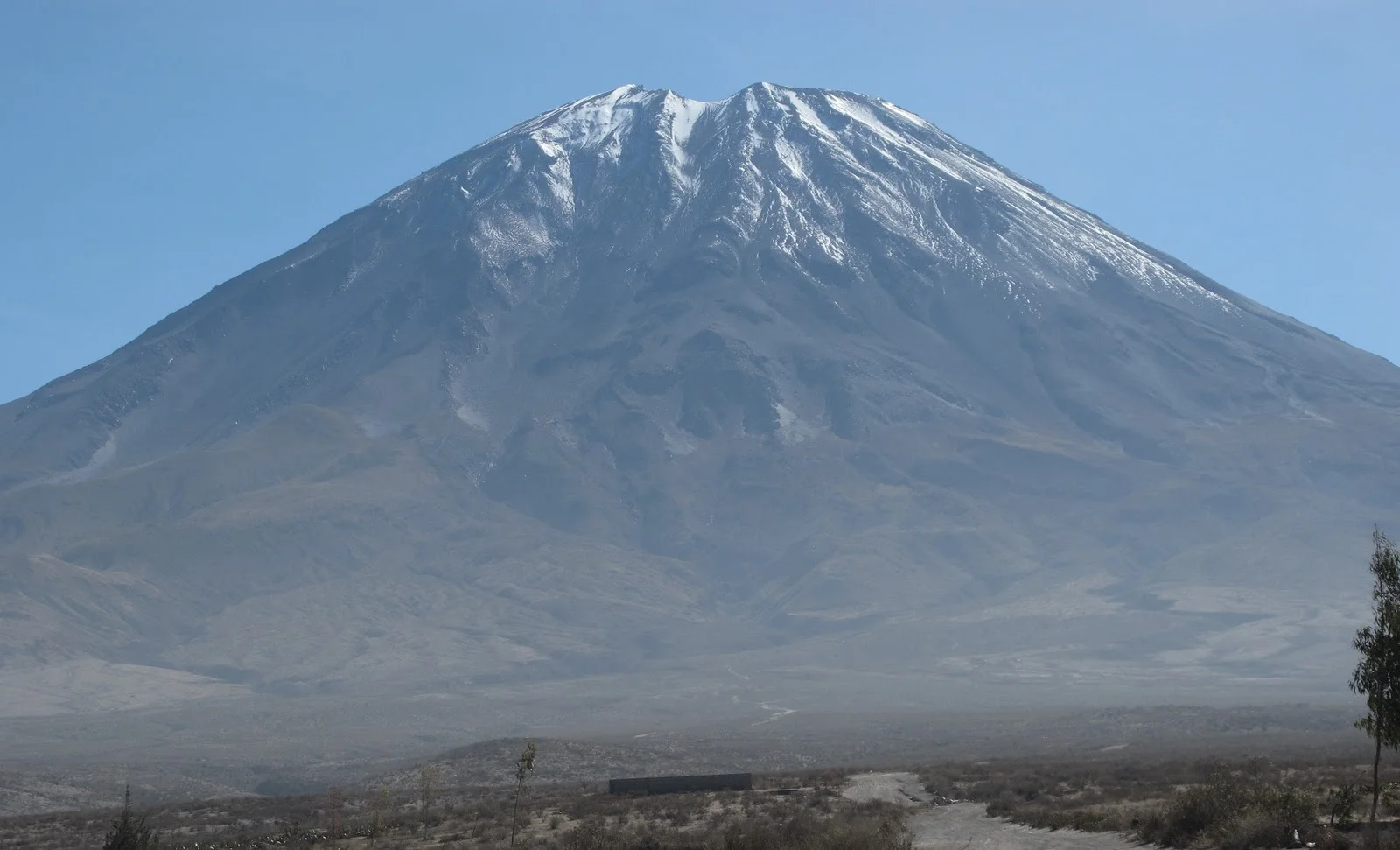 2 HACIA LA BASE DEL MISTI.JPG