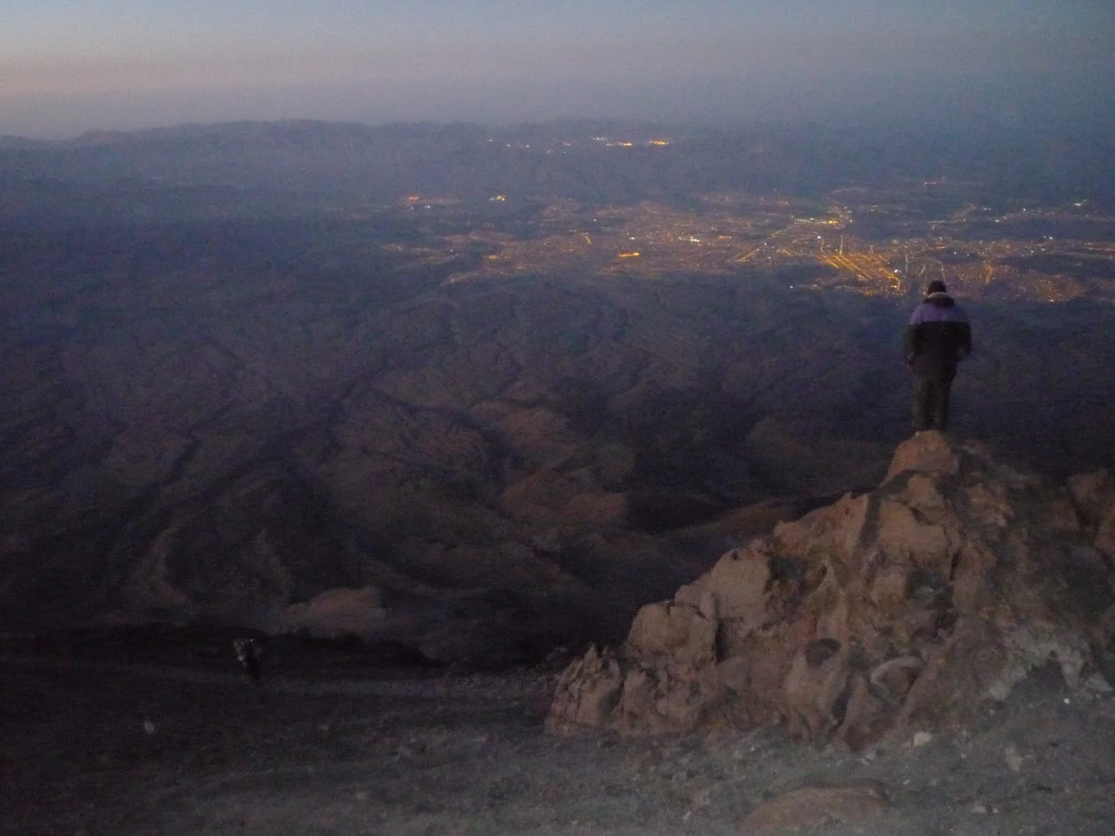 guide overlooking arequipa.jpg