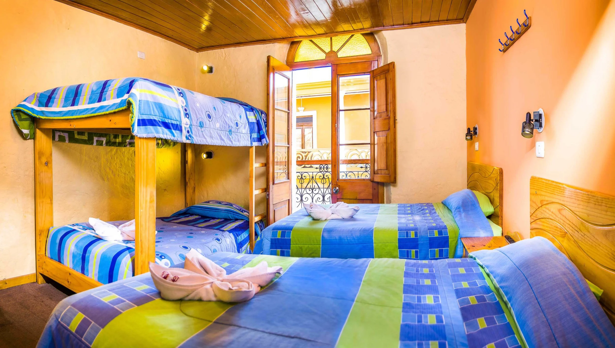Nuestras cómodas habitaciones Resérvalas Aquí